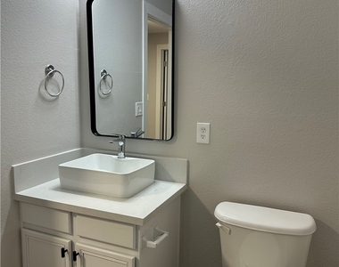 2181 Hussium Hills Street - Photo Thumbnail 32