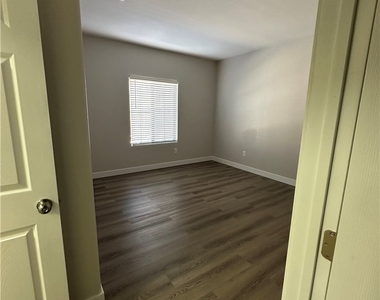 2181 Hussium Hills Street - Photo Thumbnail 38