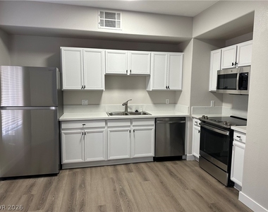 2181 Hussium Hills Street - Photo Thumbnail 4