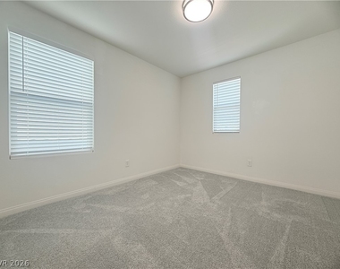 7659 W Mistral Avenue - Photo Thumbnail 23