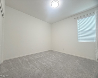 7659 W Mistral Avenue - Photo Thumbnail 2