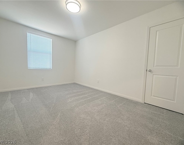7659 W Mistral Avenue - Photo Thumbnail 21