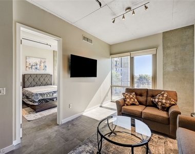 353 E Bonneville Avenue - Photo Thumbnail 14