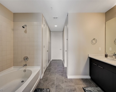 353 E Bonneville Avenue - Photo Thumbnail 19