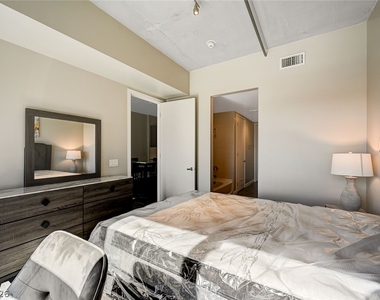 353 E Bonneville Avenue - Photo Thumbnail 18
