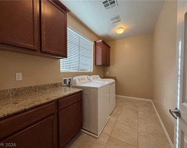 6176 Jennings Cove Court - Photo Thumbnail 31