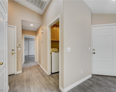 527 Braided River Avenue - Photo Thumbnail 18