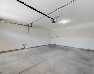 527 Braided River Avenue - Photo Thumbnail 21
