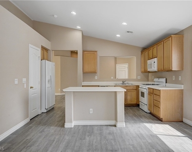 527 Braided River Avenue - Photo Thumbnail 29