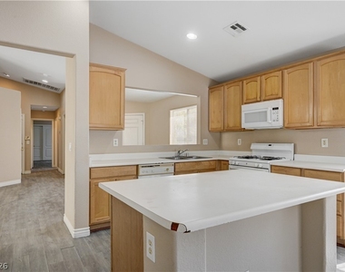 527 Braided River Avenue - Photo Thumbnail 11