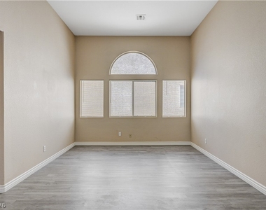 527 Braided River Avenue - Photo Thumbnail 33