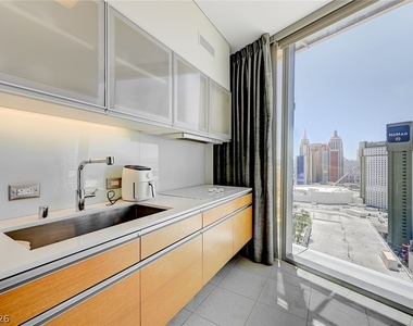 3726 Las Vegas Boulevard - Photo Thumbnail 14