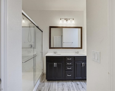 917 Spiracle Avenue - Photo Thumbnail 22