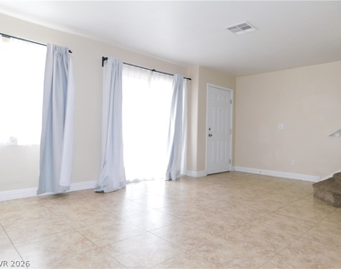 6011 Chisolm Trail - Photo Thumbnail 5