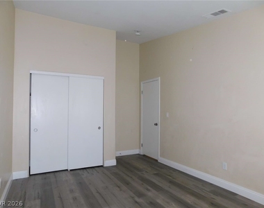 6011 Chisolm Trail - Photo Thumbnail 28