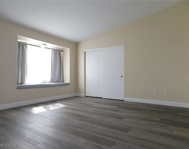 6011 Chisolm Trail - Photo Thumbnail 19