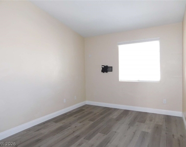 6011 Chisolm Trail - Photo Thumbnail 23
