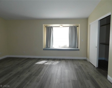6011 Chisolm Trail - Photo Thumbnail 17