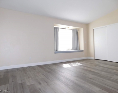 6011 Chisolm Trail - Photo Thumbnail 20