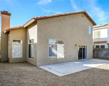 5032 Jacarilla Lane - Photo Thumbnail 14