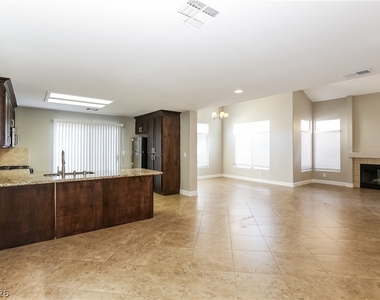 5032 Jacarilla Lane - Photo Thumbnail 4