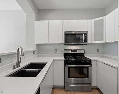 1200 Nevada Sky Street - Photo Thumbnail 7