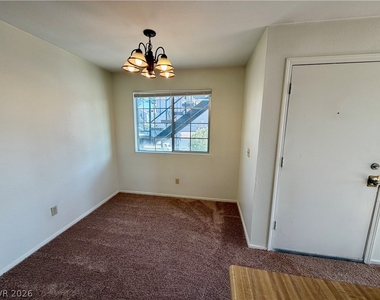 2704 Aarondavid Drive - Photo Thumbnail 4