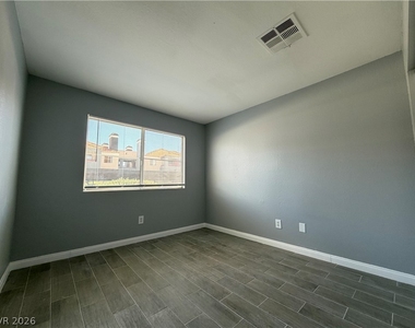 8600 W Charleston Boulevard - Photo Thumbnail 10