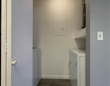 8600 W Charleston Boulevard - Photo Thumbnail 17