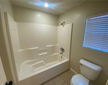 269 Bent Sunflower Court - Photo Thumbnail 14