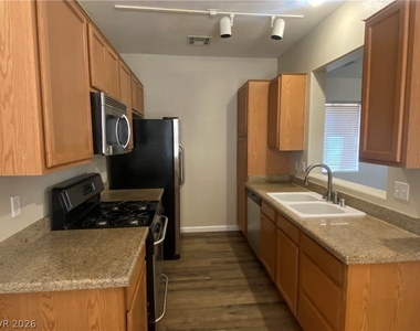 269 Bent Sunflower Court - Photo Thumbnail 3