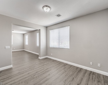 146 Augusta Course Avenue - Photo Thumbnail 14