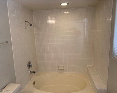 1411 Santa Margarita Street - Photo Thumbnail 17