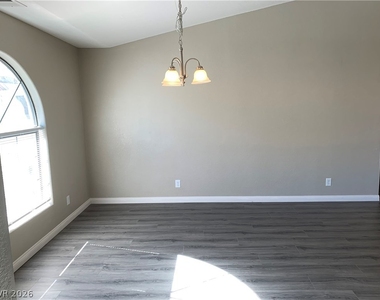 1411 Santa Margarita Street - Photo Thumbnail 5