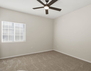 833 Aspen Peak Loop - Photo Thumbnail 11