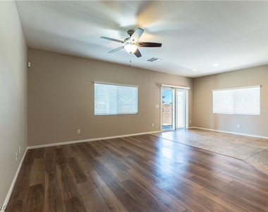 205 Dela Cruz Avenue - Photo Thumbnail 11