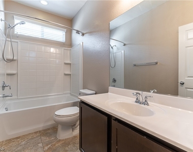 205 Dela Cruz Avenue - Photo Thumbnail 18