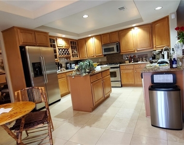 3709 Silver Brook Street - Photo Thumbnail 8
