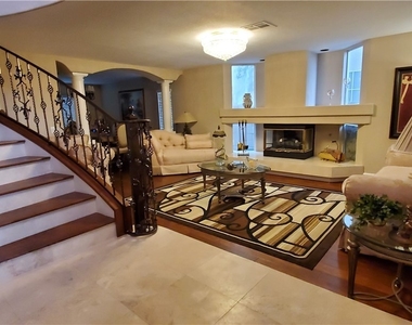 3709 Silver Brook Street - Photo Thumbnail 4