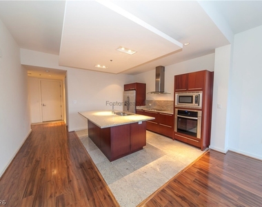 4471 Dean Martin Drive - Photo Thumbnail 3