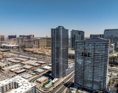 4471 Dean Martin Drive - Photo Thumbnail 13