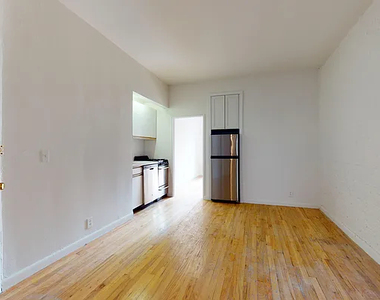 334 East 93rd Street - Photo Thumbnail 3