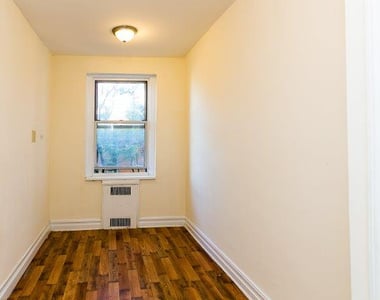 102 Albemarle Rd - Photo Thumbnail 10