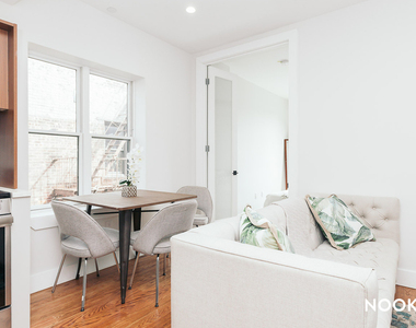 250 Lenox Rd - Photo Thumbnail 7