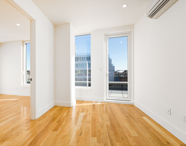33 Franklin St - Photo Thumbnail 2