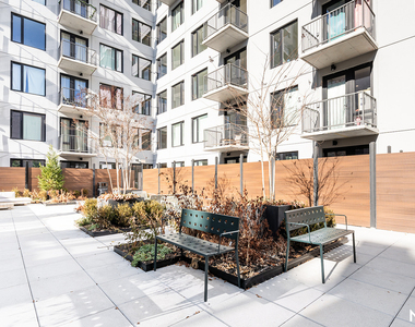 1499 Bedford Ave - Photo Thumbnail 16