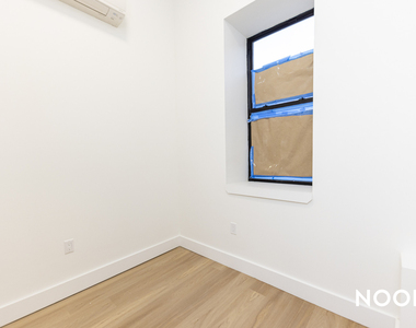 589 Knickerbocker Ave - Photo Thumbnail 18