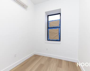 589 Knickerbocker Ave - Photo Thumbnail 15