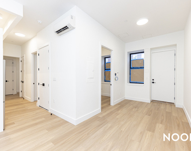 589 Knickerbocker Ave - Photo Thumbnail 17