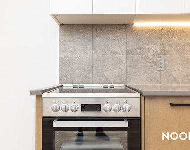 589 Knickerbocker Ave - Photo Thumbnail 8